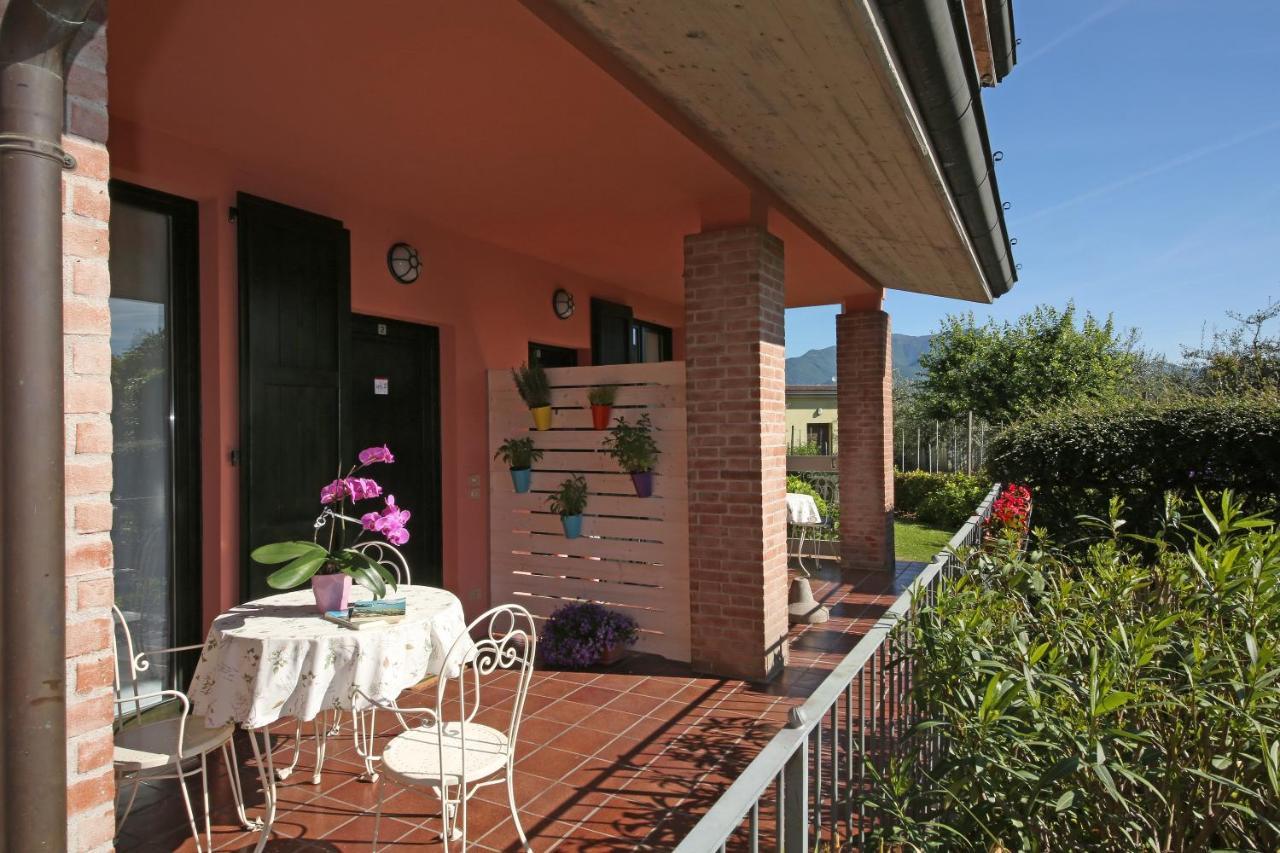 Residence Il Melograno Manerba del Garda Eksteriør billede