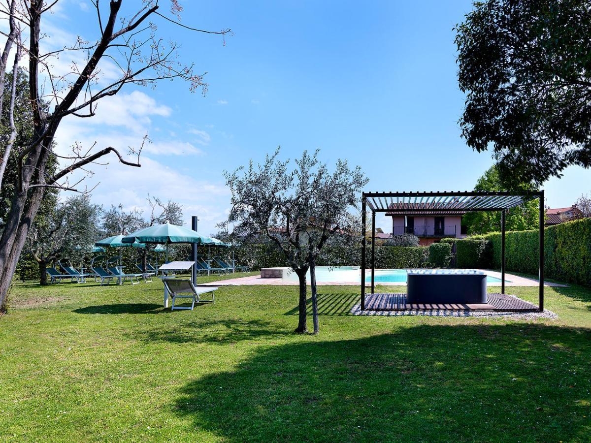 Residence Il Melograno Manerba del Garda Eksteriør billede
