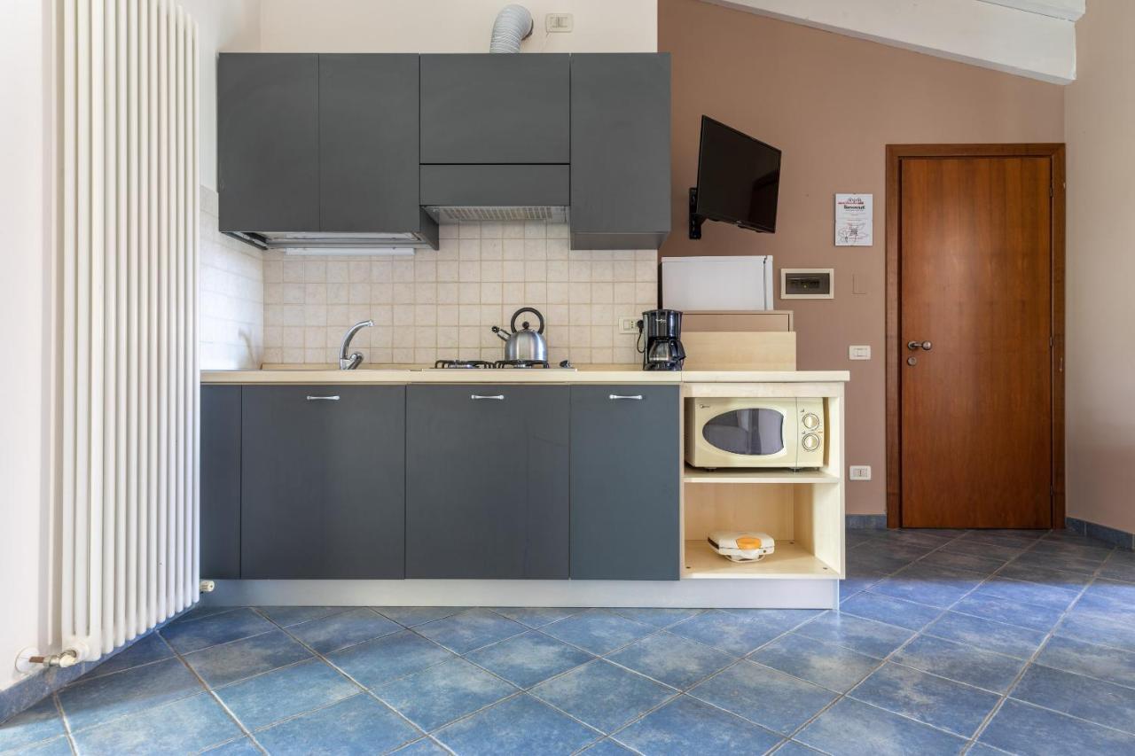 Residence Il Melograno Manerba del Garda Eksteriør billede
