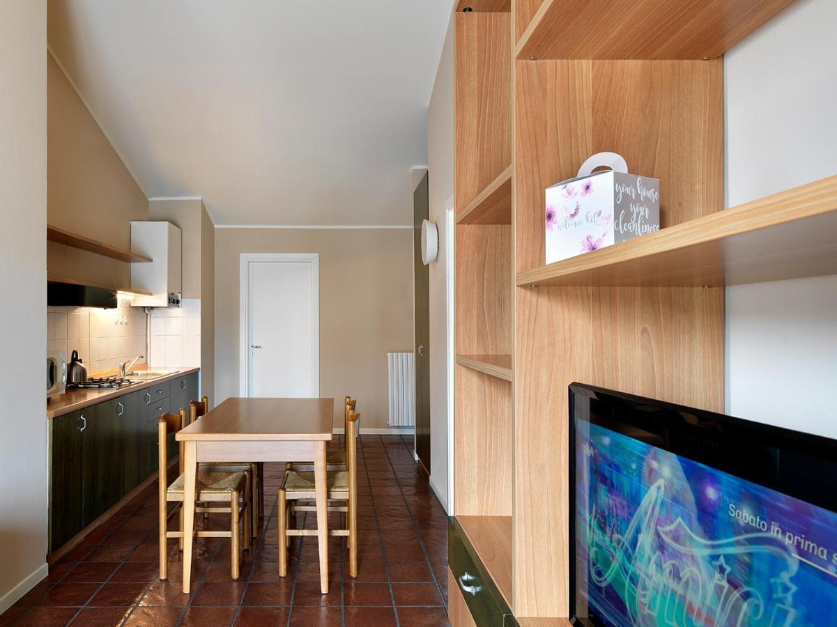 Residence Il Melograno Manerba del Garda Eksteriør billede